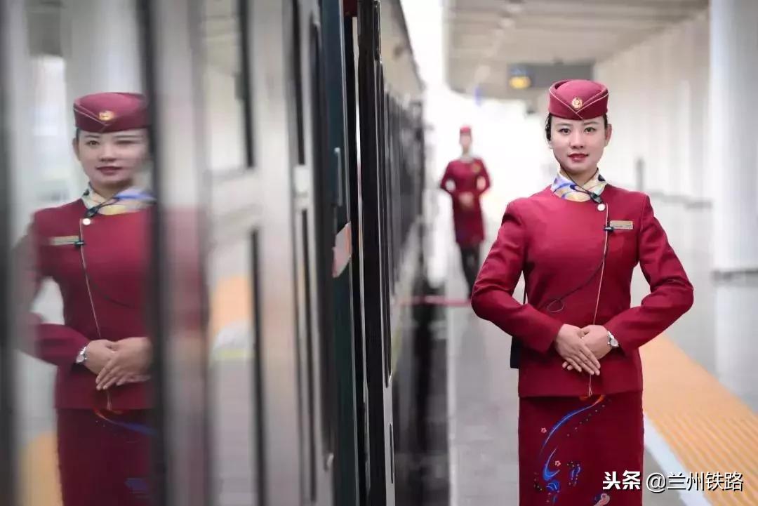 中国铁路制服发展史的图片,中国铁路制服发展历程