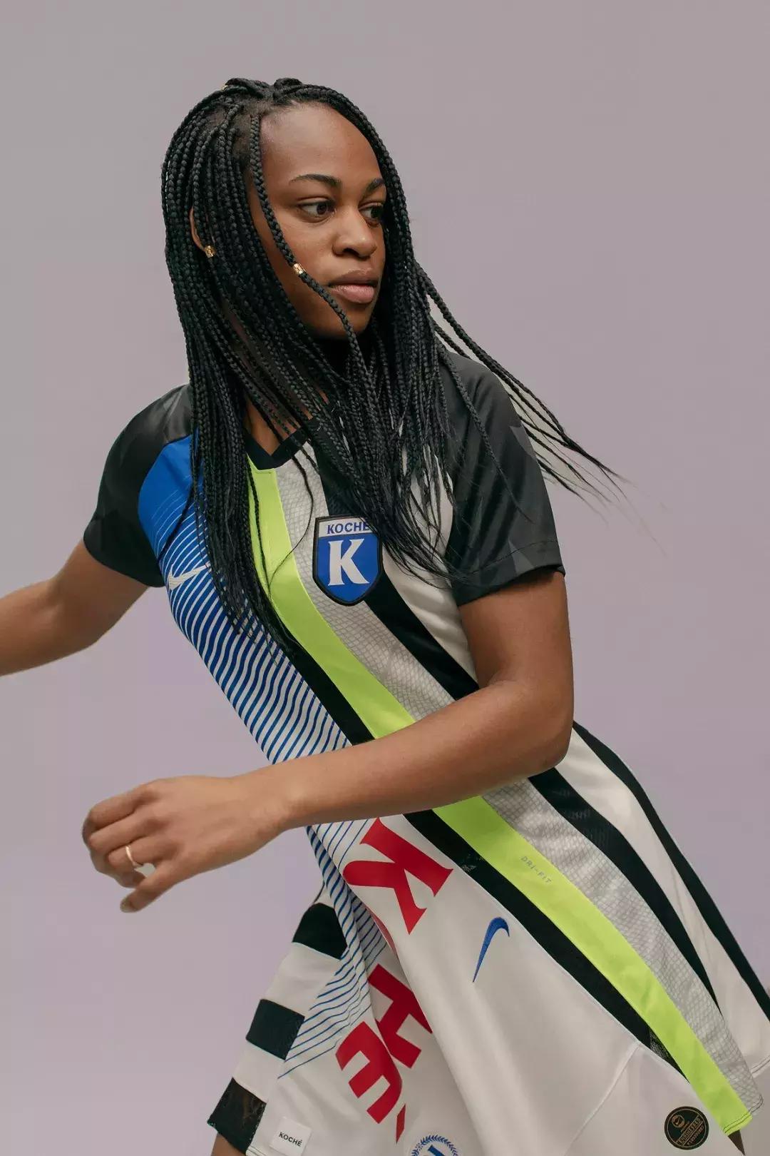 从未转会的足球,足球正在淡出人们的视野