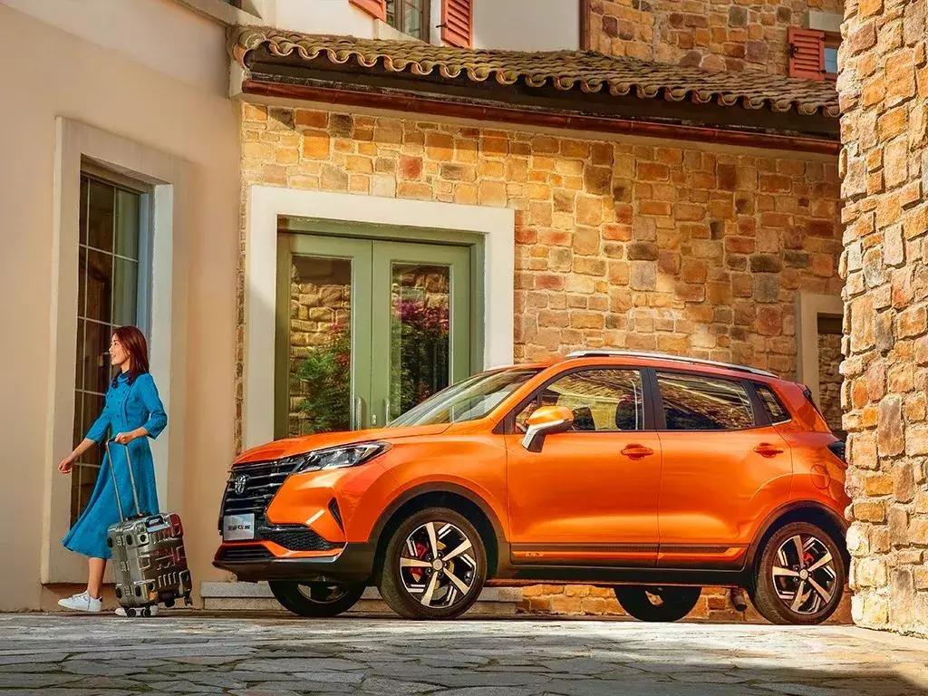 长安cs15长宽高及价格,长安cs15价格2023款