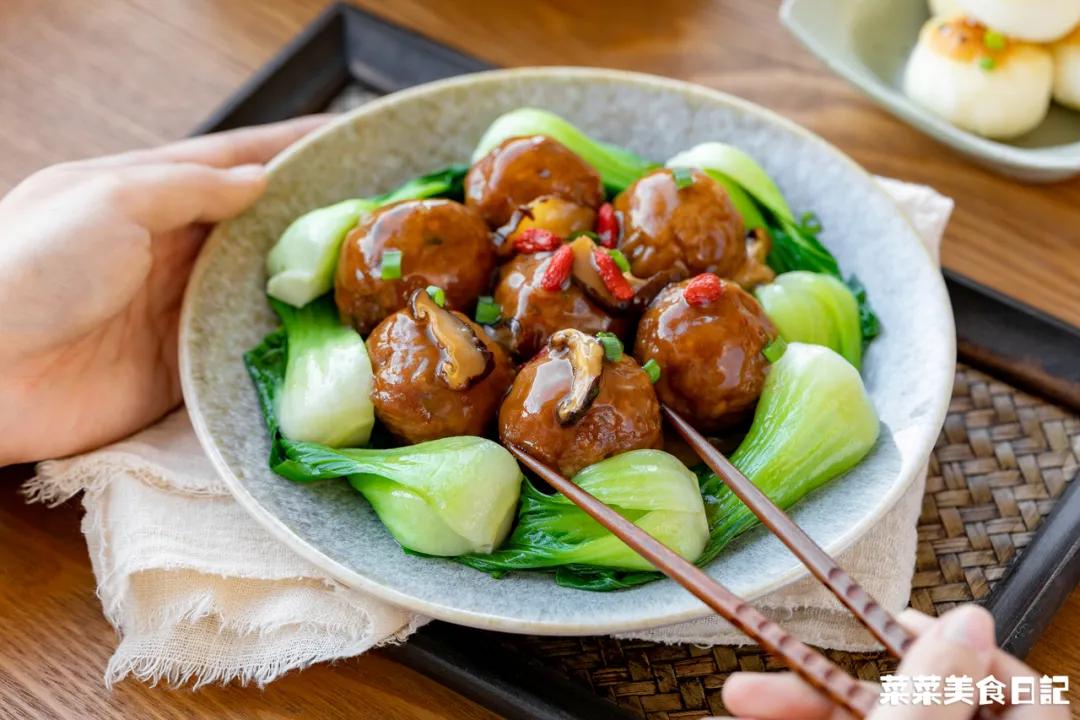 周总理最爱，汪曾祺怒赞，这中华第一名圆，松软biu汁好吃绝