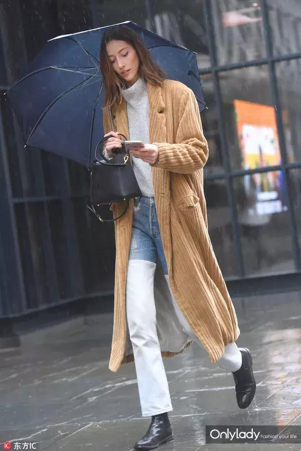 灯芯绒真的很洋气吗,灯芯绒洋气裤子