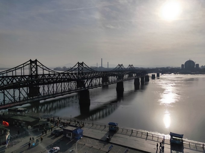 大连和丹东哪个发展有前途,连云港和丹东哪个发展好