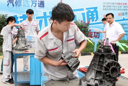 初中毕业的孩子出路在哪里？选择不同，以后的生活完全不同