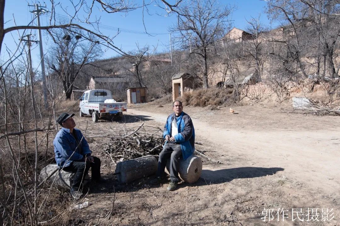一不小心扭到腰了怎么能治好,一不小心摔坏了脚