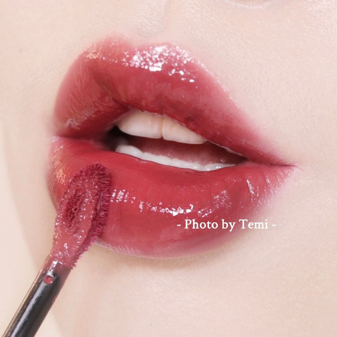 阿玛尼黑化唇釉,阿玛尼405和迪奥999哑光哪支更好