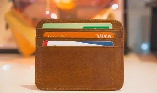 真正聪明的人是用钱解决问题,真正聪明的人都懂得存款