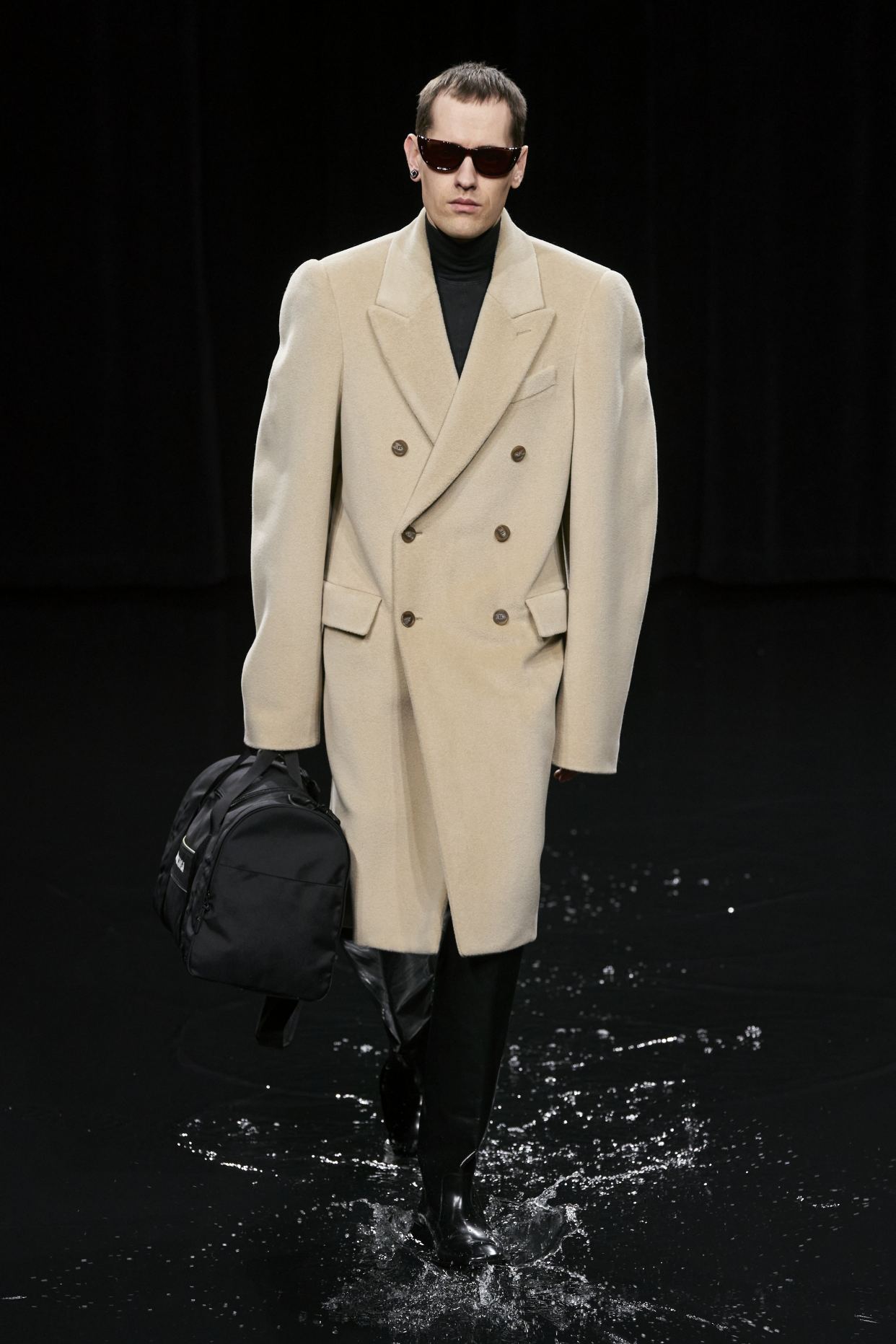 冬季黑色长款西装穿搭高级感,服装搭配男装2019秋冬款休闲西装