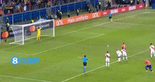 美洲杯门将倒挂进球,美洲杯门将