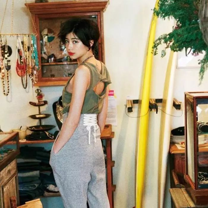 圆脸短发发型女2021流行发型日系,适合脸大圆脸的发型只剪不烫