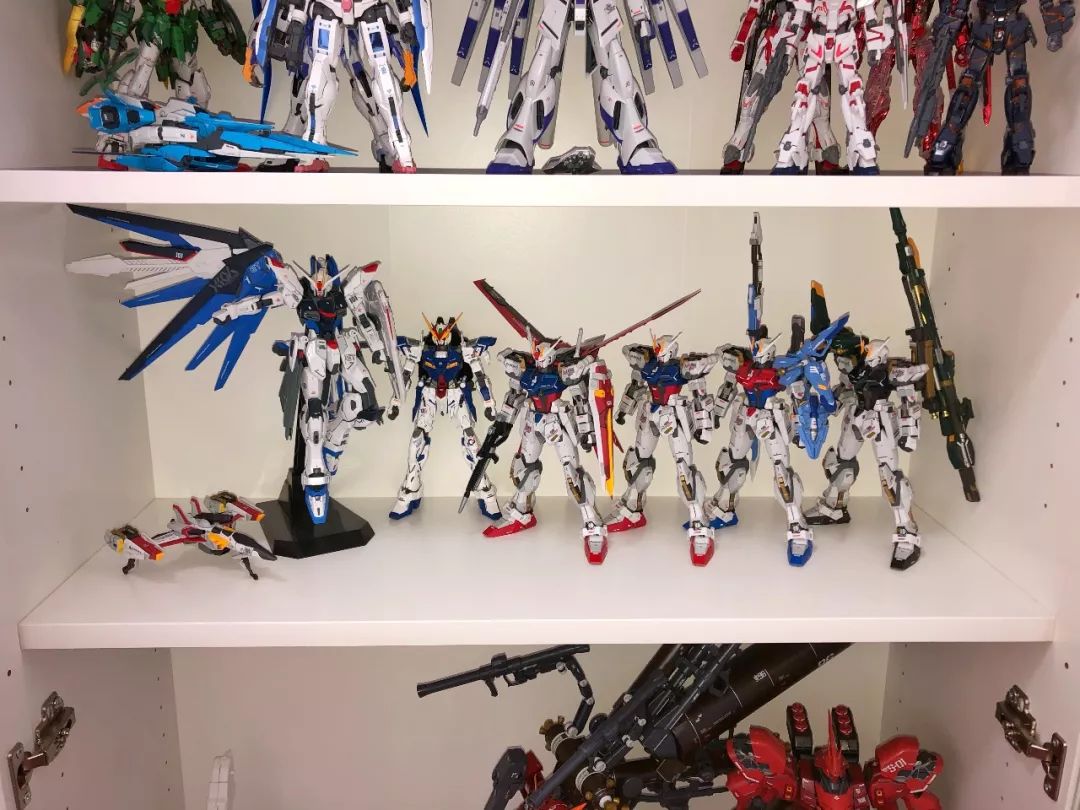 佳作：恐怖的零件数量，龙桃子强袭，四机小队！