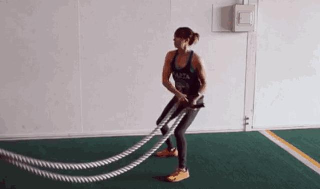 健身房遇到大神,健身房的战绳是练什么的