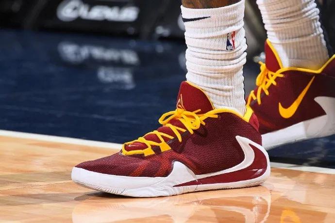 nba球星上脚球鞋22-23,掘金勇士季后赛上脚球鞋