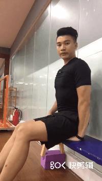 大人小孩含胸驼背怎么办?运动训练师教你一套简单易学动作