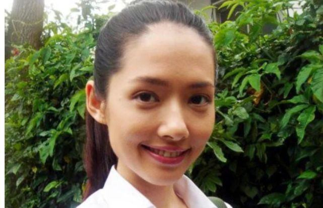 郭碧婷几月份结的婚,郭碧婷还没领证