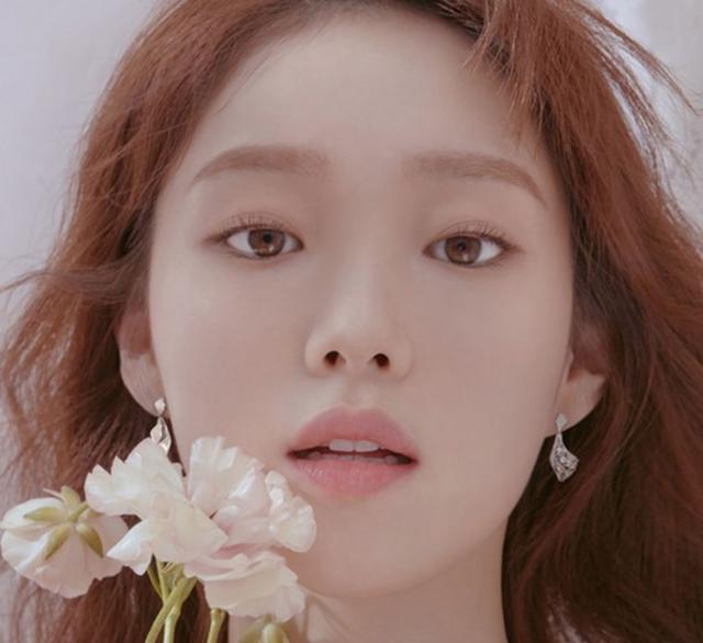 宋慧乔韩剧中的耳饰,宋慧乔同款三圈耳环