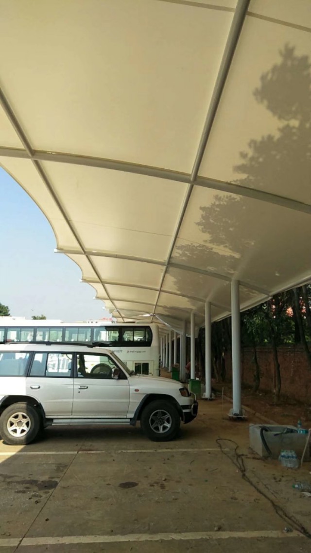 车棚雨棚遮阳棚用什么布,雨棚遮阳篷布美观