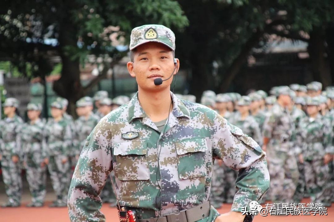 军训和教官发生的趣事,军训和教官甜蜜小事