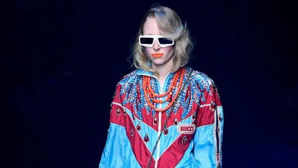 你也土过,别拿巴黎世家撒气