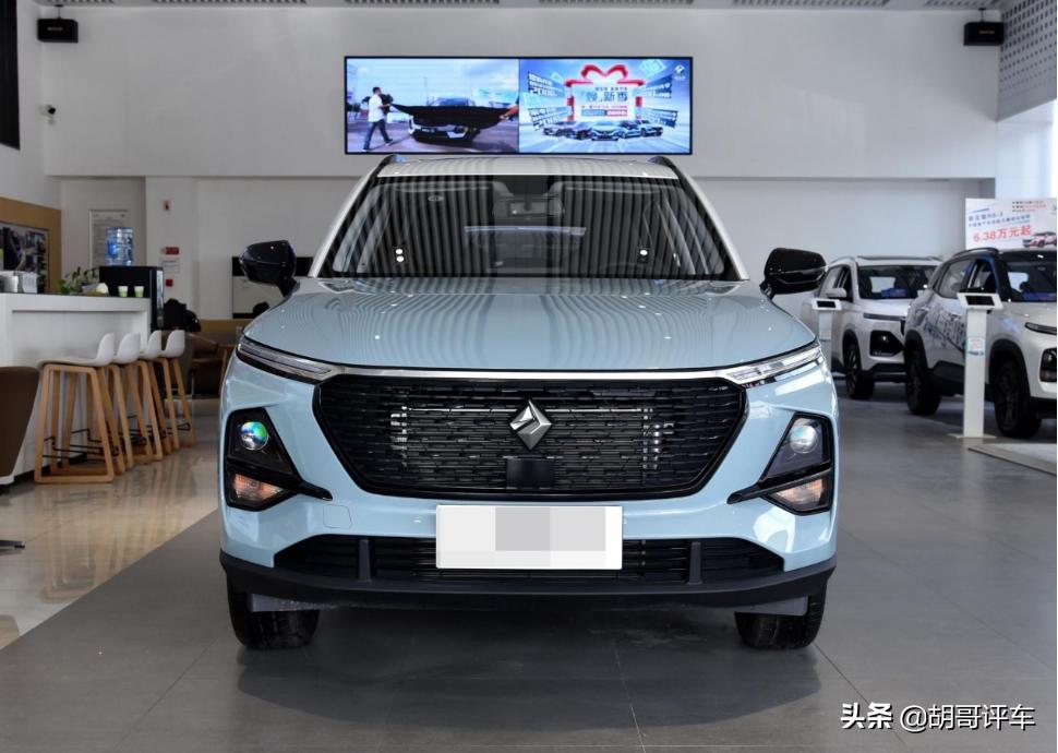 新宝骏rs-3和宝骏510哪个好,宝骏rs-3手动挡中配落地多少钱