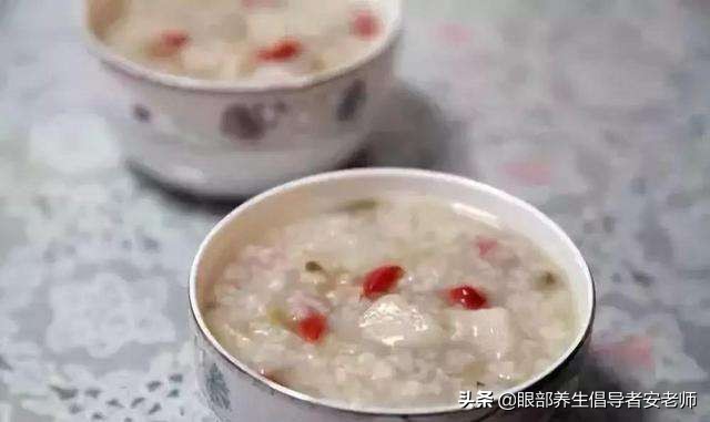 有益视力的五种食疗方法