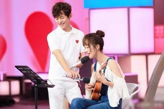 王源弹吉他完整版,王源弹吉他清唱