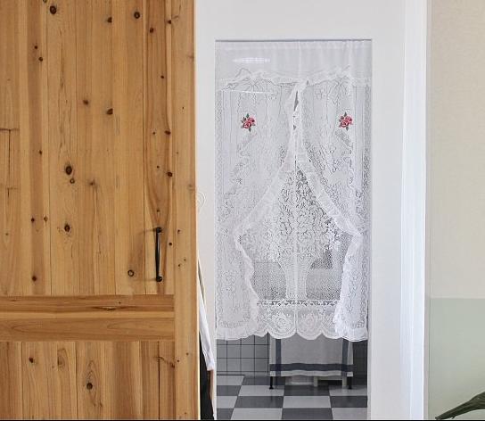 主卧卫生间的门正对着床怎么装修,卫生间门对着床怎样化解图