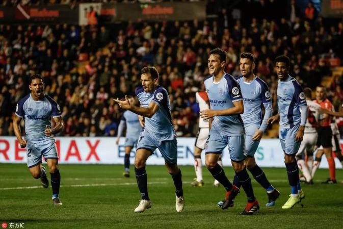 作为武磊的房东，他还是连克皇马巴萨的巨人杀手