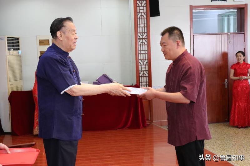 大师来了!院士开坛收徒!祝贺石学敏院士工作站落户曲阜市中医院