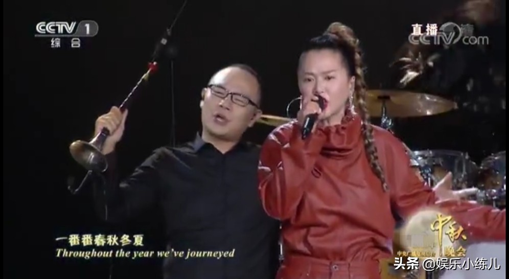 谭维维采访唱敢问路在何方完整版,谭维维2018跨年演唱会完整版