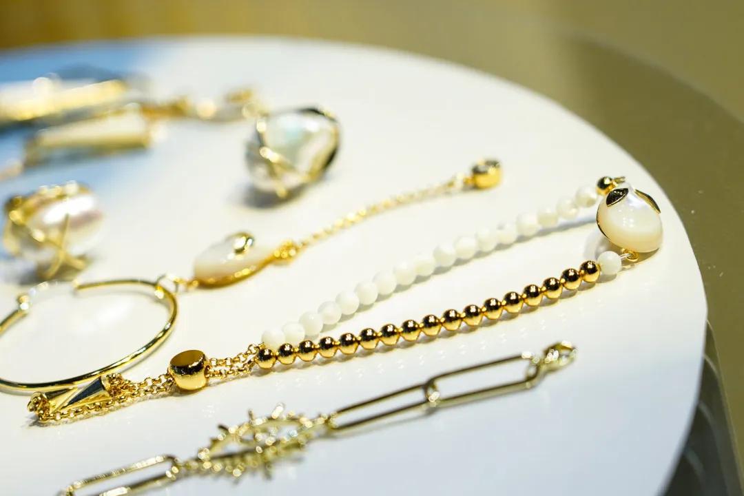 男装女装潮流感爆棚,冬季潮流男装女装穿搭