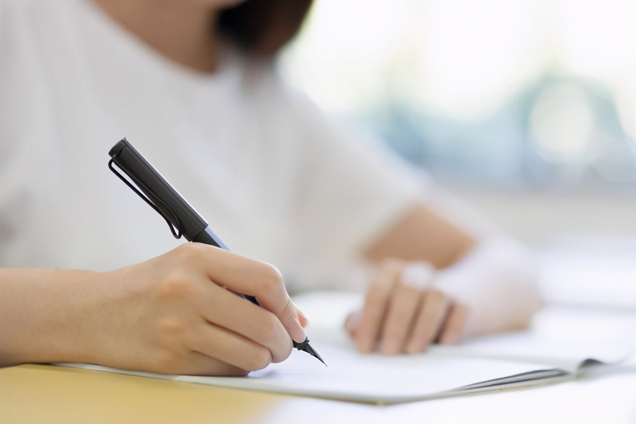 孩子写字太慢考试时间不够用,孩子考试写字写得慢怎么办