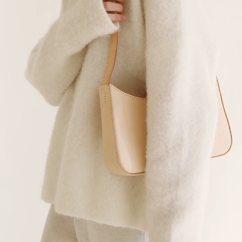 和小ck差不多的牌子的包,小众轻奢包品牌小ck