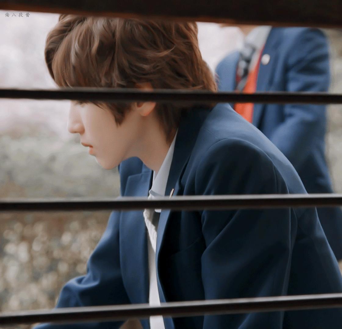 被上帝亲吻脸,被上帝吻过的脸美男子