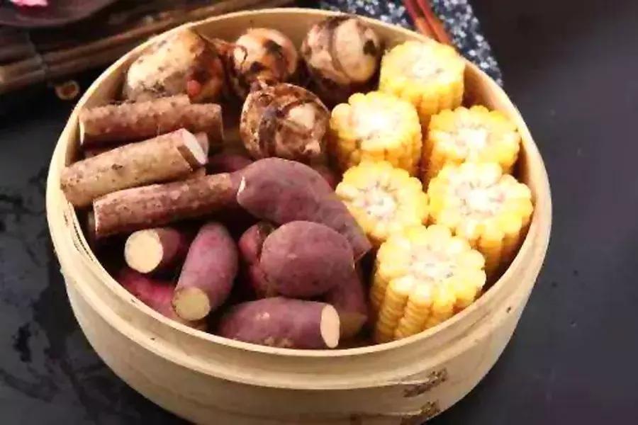 老年人缺锌缺铁吃什么药补得快,老年人缺钙时补充什么维生素