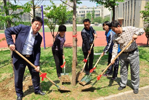 2020全景看高中丨历久弥新，八中用心探索可能，用心成就梦想