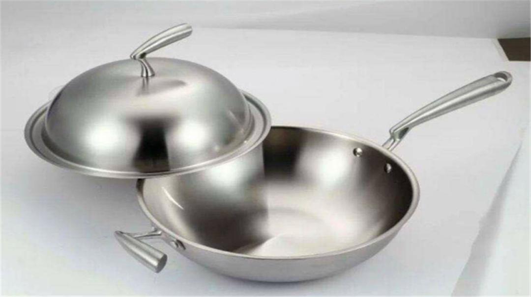 怎样选一口炒菜的好锅,怎样选择炒菜不糊锅的锅