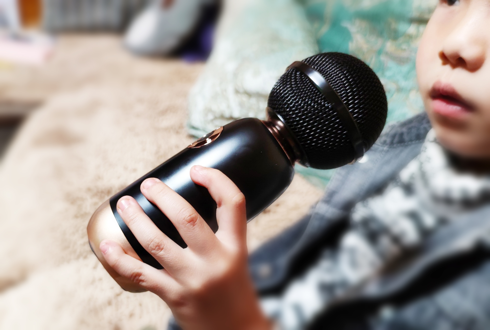 五音不全如何重启歌喉？李佳琦同款唱吧Q3体验，八种音效秒变歌王