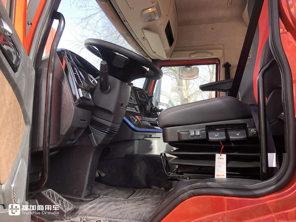 一汽青岛解放悍v最新款自动挡,解放悍v这车怎么样