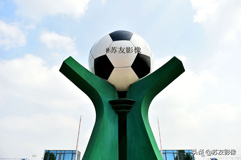 唐山南湖城市足球广场,唐山市路南区南湖足球广场