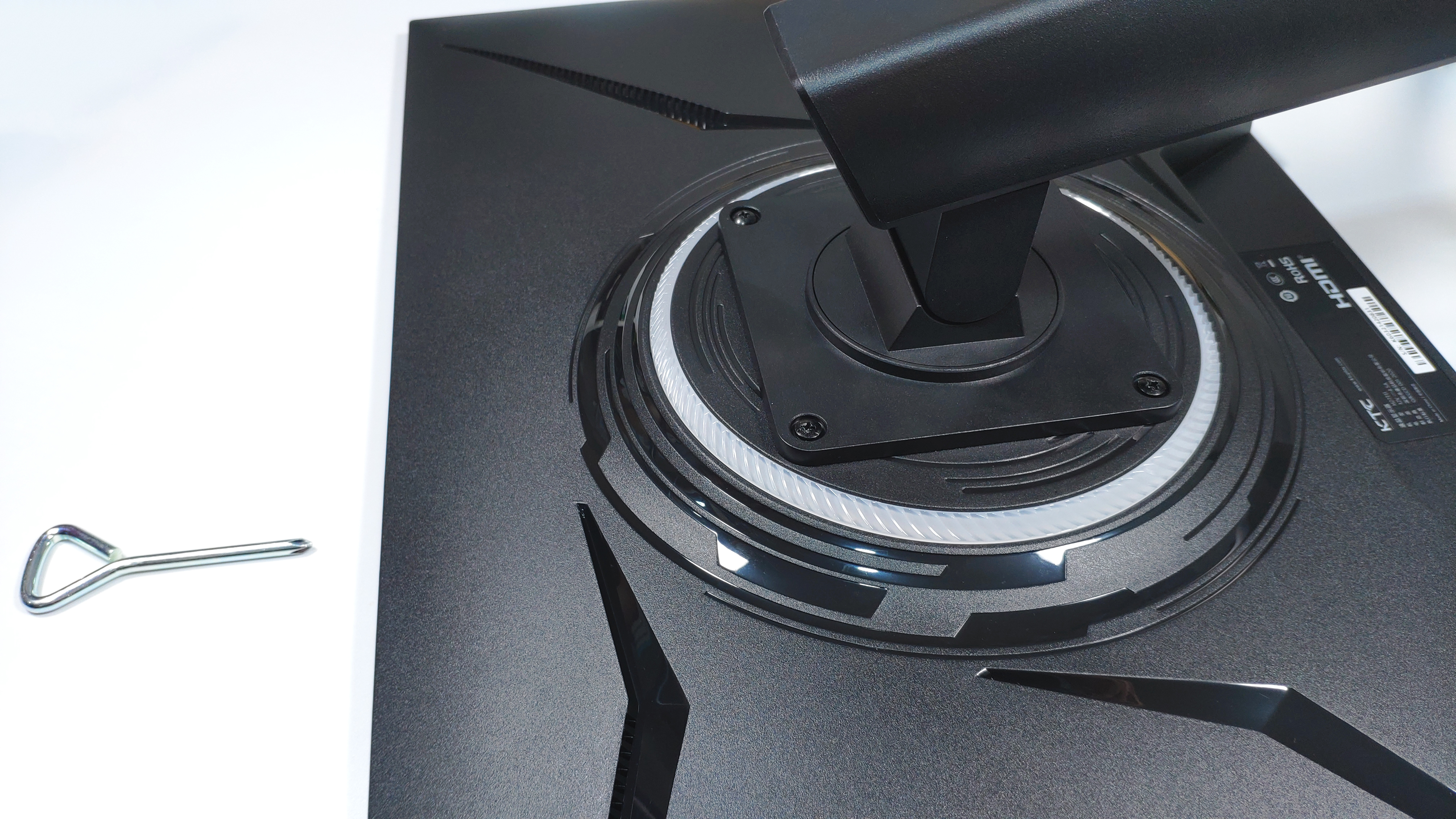 选显示器看什么参数,22寸显示器75hz最佳分辨率