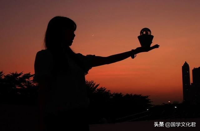 当一个人很闲的时候应该做点什么,一个人太闲了应该干什么事