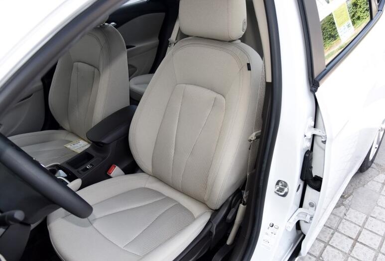 号称家轿之王的别克威朗怎么样,别克威朗大气时尚家用轿车好选择