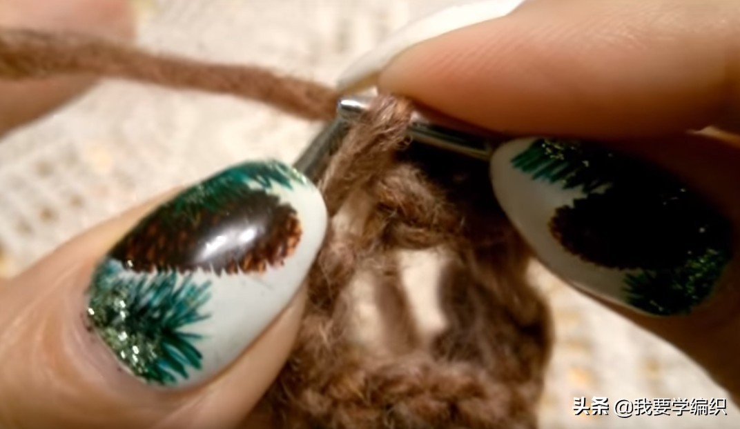 中老年妈妈冬季帽子帽顶编织教程,表达爱的简单刺绣