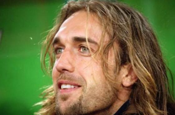 在梅西之前的球王是谁,在梅西之前的球星