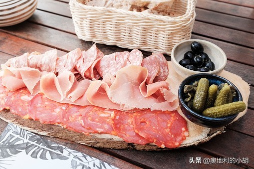 德国泡菜各种吃法,外国人吃酸黄瓜中文版