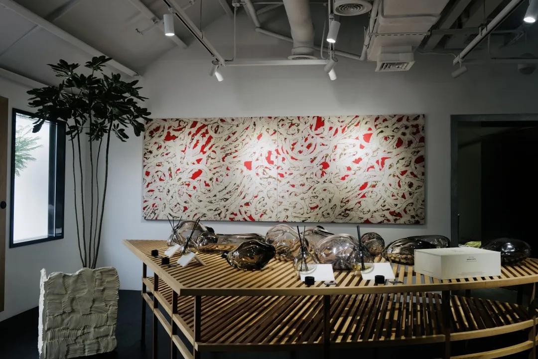 别争了,这条马路才是魔都内卷之王