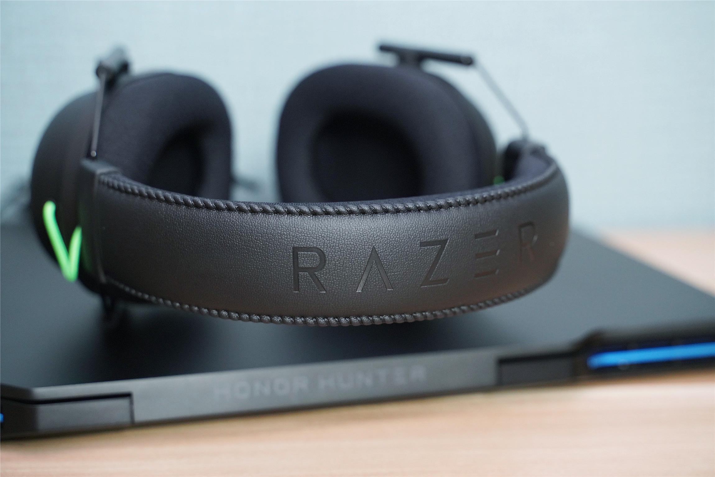 雷蛇旋风黑鲨v2电竞耳机上手,razer雷蛇旋风黑鲨v2x头戴式打csgo