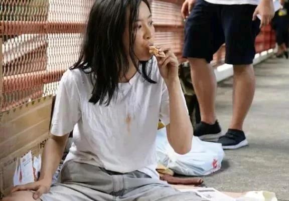 陈法拉老公薛家恒结婚了吗,陈法拉薛世恒去世