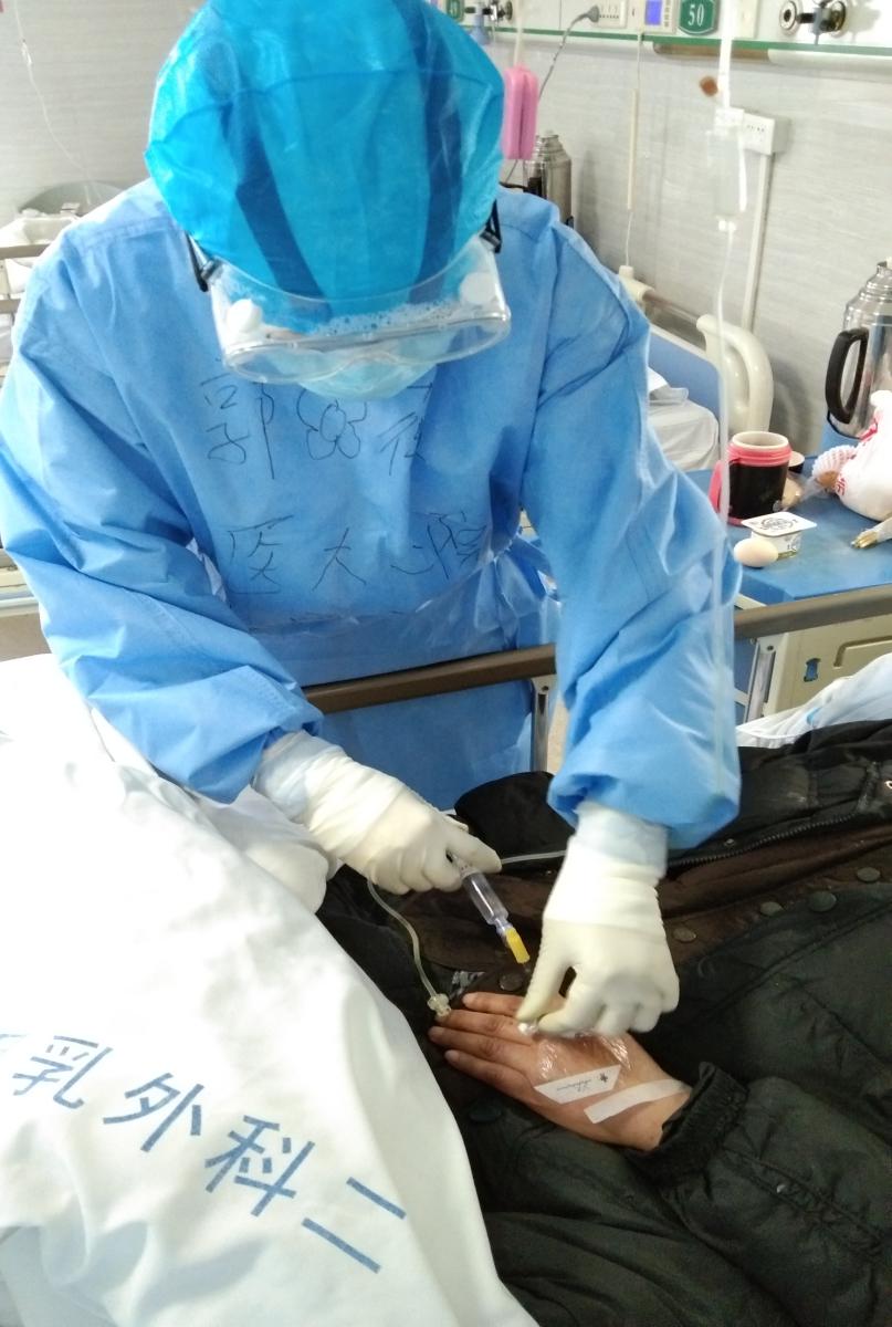 哈医大二院眼科护士郭薇：90后*党**员用初心和信仰书写对*党**的忠诚