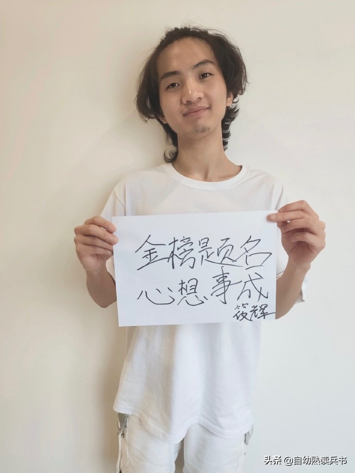 重庆qg战队比赛,重庆qg是哪个学校的队